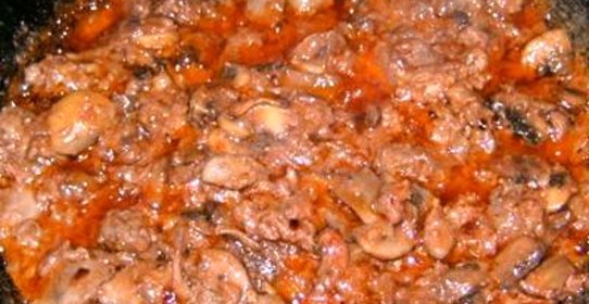 Куриная печень с грибами