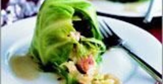 Голубцы из савойской капусты с беконом