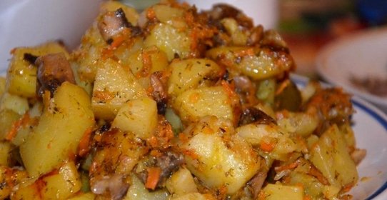 Картошка с шампиньонами в мультиварке