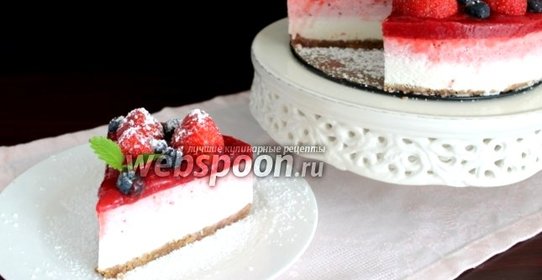 Торт без выпечки «Клубничное настроение»