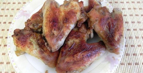 Куриные крылышки в медово-горчичной заправке