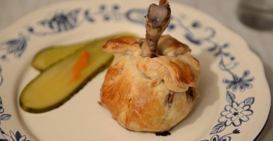 Куриные ножки в мешочке с жульеном