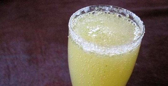 Коктейль Лимончелло с шампанским