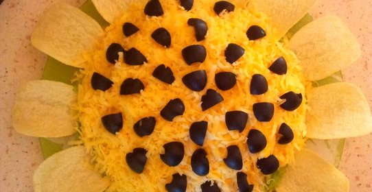 Куриный салат «Подсолнух»