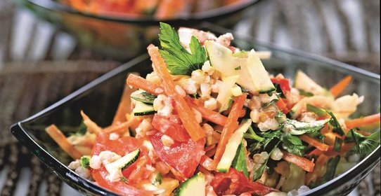 Салат из творога с гречкой