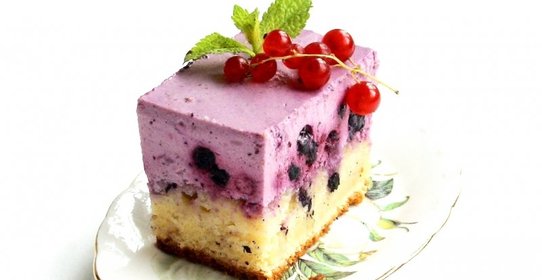 Йогуртовый пирог с черникой