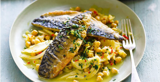 Скумбрия с овощами в фольге