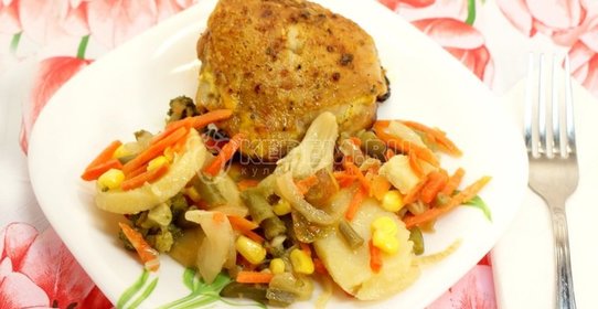Куриное бёдрышко с овощами