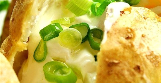 Запеченый картофель с ароматом чеснока