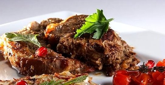 Баранина жареная на сковороде с луком