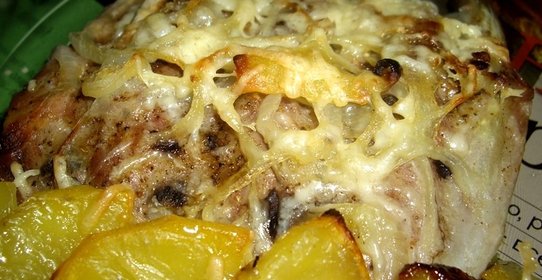 Картофель с ребрышками в духовке