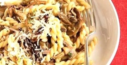 Паста с грибами и тимьяном