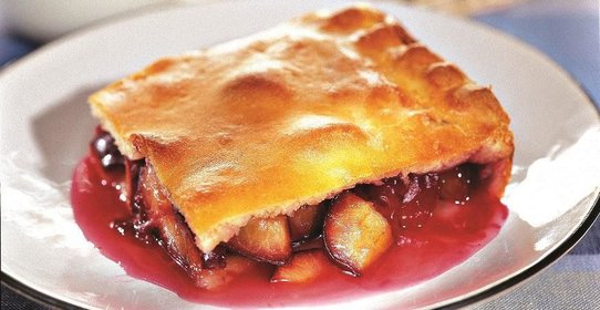 Закрытый сливовый пирог