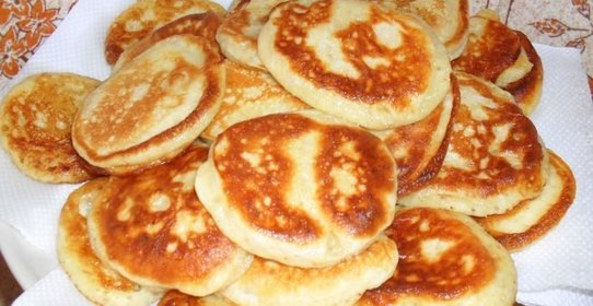 Пышные оладьи на дрожжах