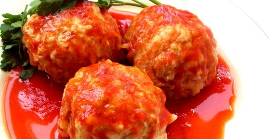 Котлеты из фарша с подливой