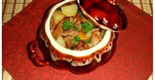 Картошка с грибами в горшочке
