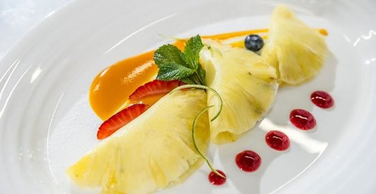 Равиоли с рикоттой и ананасом