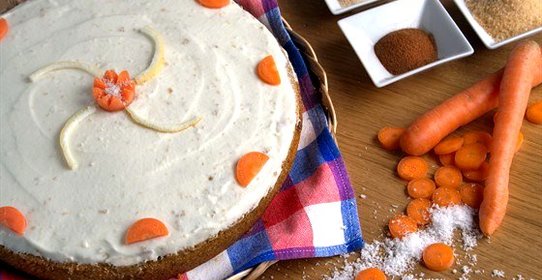 Морковный пирог с сахарной глазурью