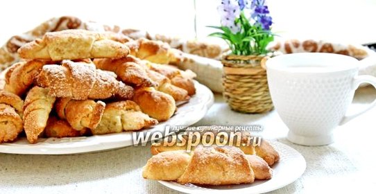 Творожные рогалики с кокосовой стружкой