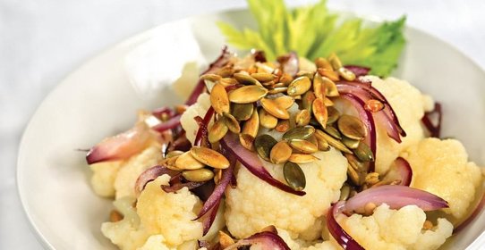 Цветная капуста с тыквенными семечками