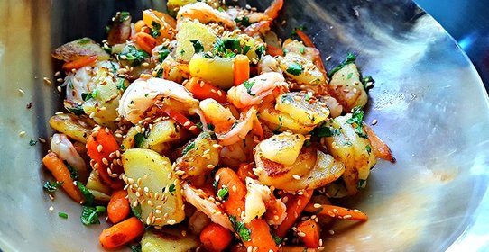Картофель по‑азиатски с креветками