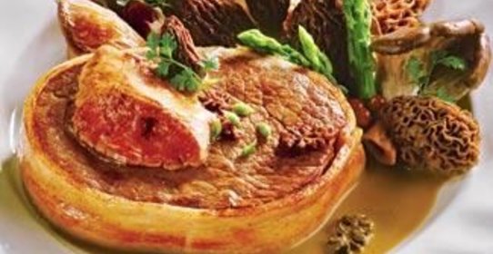 Турнедо с крутонами и сморчками