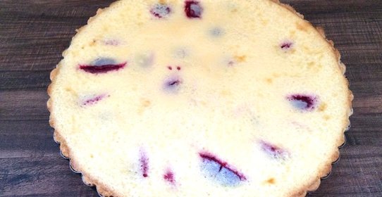 Заливной сливовый пирог