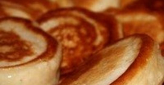 Оладья из яблок с шампанским