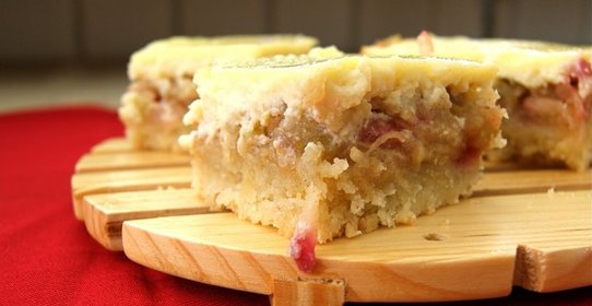 Шарлотка на сметане