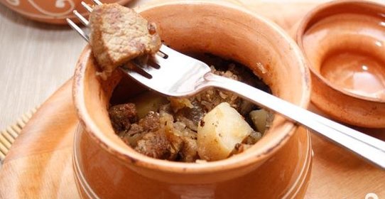 Говядина в горшочках