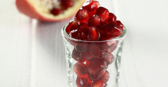 Гранатовый напиток с пряностями