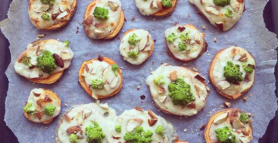 Сладкий картофель с моцареллой