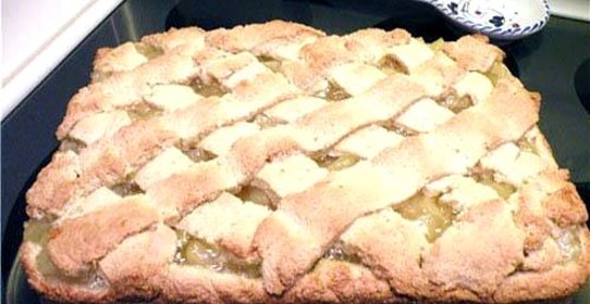 Пирог с ананасовой начинкой