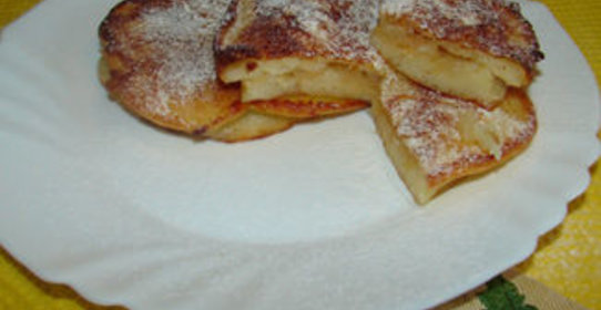 Оладьи с яблочной начинкой