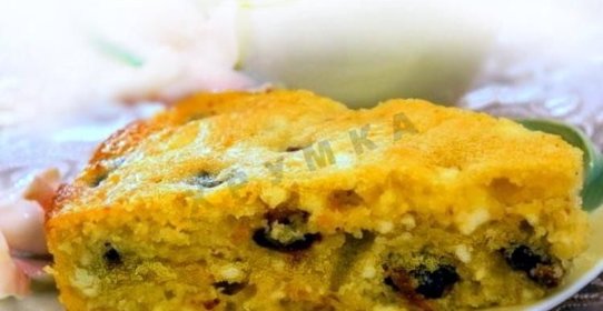 Пирог с творогом и черносливом