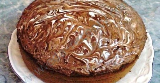 Медовик со сгущенкой в мультиварке