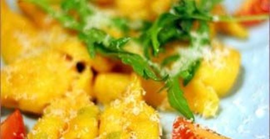 Тыквенные равиоли с начинкой из курицы