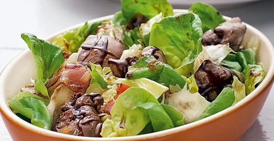 Салат из куриной печенки