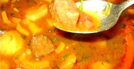 Гуляш с картошкой в мультиварке