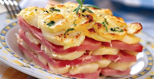 Картофельная запеканка с ветчиной