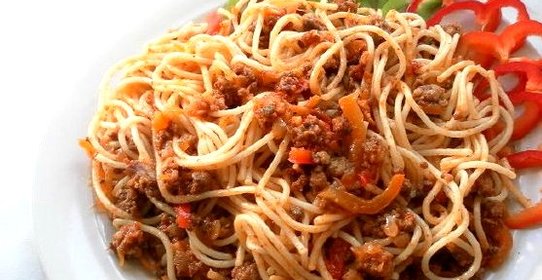 Паста с томатным соусом