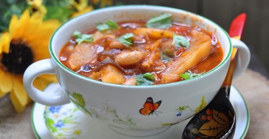 Картофельное рагу с фасолью