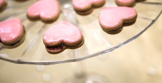 Глазированные малиновые сердца