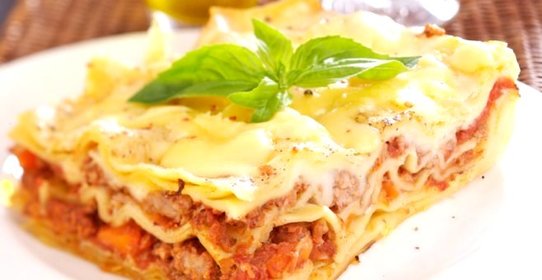 Лазанья с грибами и ветчиной