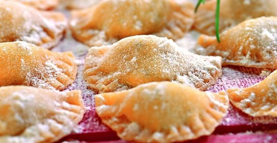 Равиоли с сырной начинкой