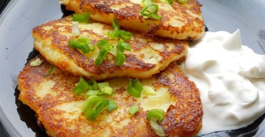 Картофельные оладьи с сыром
