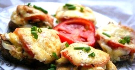 Говядина с помидорами в духовке