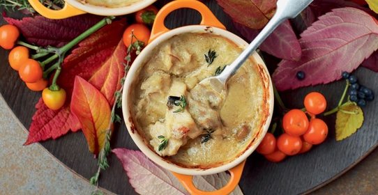 Жюльен из цесарки с шампиньонами