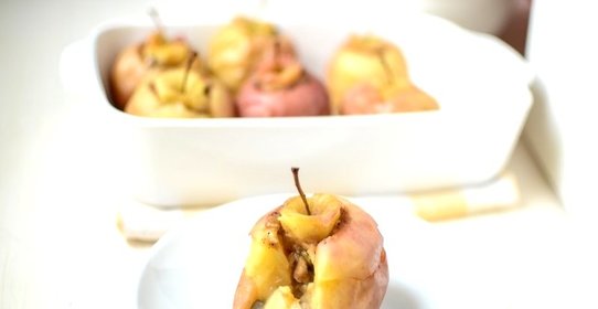 Запеченные яблоки с бананом