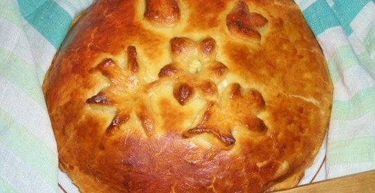 Слоеный пирог с мясом птицы